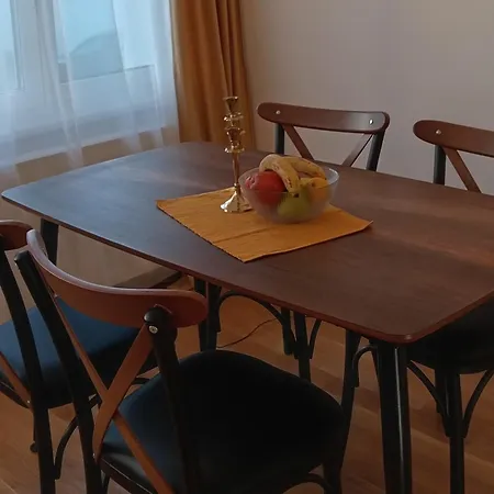 Tera Zemun Apartment