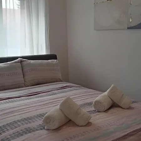 Tera Zemun Apartment