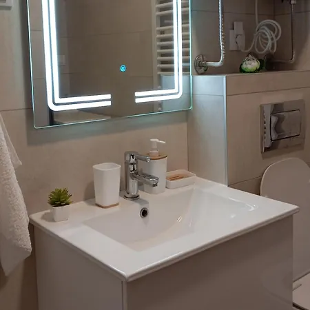 Tera Zemun Apartment